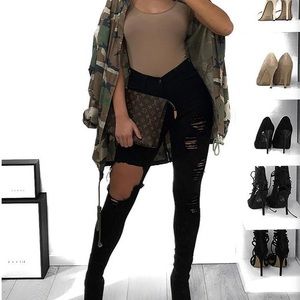 High rise ripped jeans